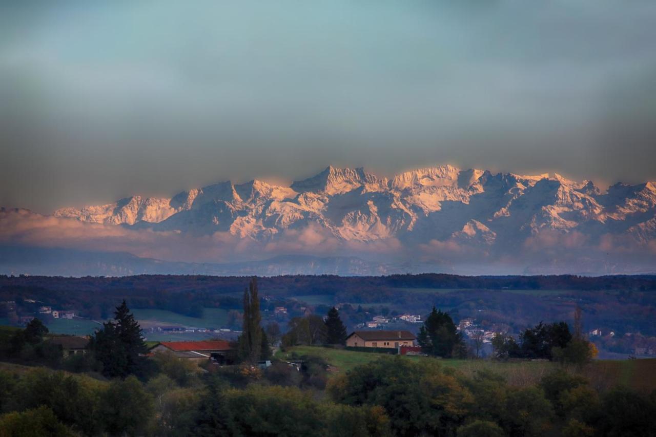 Condrieu Comme A La Maison Kültér fotó